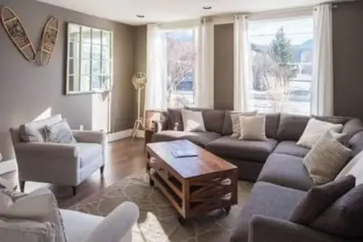 Image de Classic Historical Fernie Home