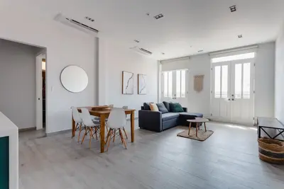 w* | Functional 2br w/ Balcony in Panama