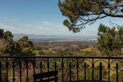 Image de Pointers Villa with views of the vineyards, ocean and breathtaking sunrises