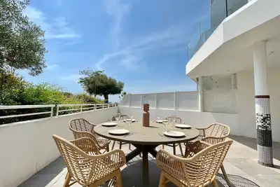 Image de Appartement de standing 3 pièces avec clim, garage double, proche plages et commerces à Sète
