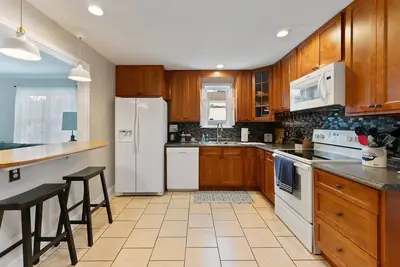 Image de Fall Getaway! ~Sunsets ~Close to Bay~ No Pets