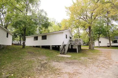 Image de Reel 'Em Inn, a spacious 4br cabin with queens in every room at Riverside Resort