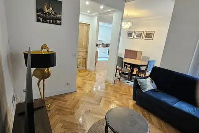 Image de Appartement de 55m2 au pied des Champs Élysées