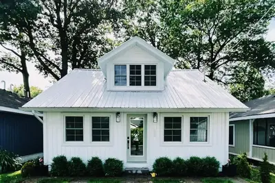 Image de Medium Term Rental Available to May 25 ($2600 a month)