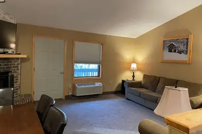 Image de Our vintage casual villas are located in the scenic Pocono Mountains.