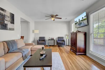 Image de Charleston, near Airport, luxury & cozy house.