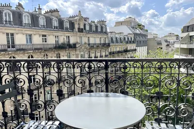 Image de Appartement haussmannien près de la Tour Eiffel
