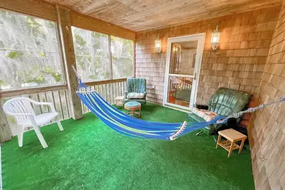 Image de Just Listed! 4 Br family friendly Avon home