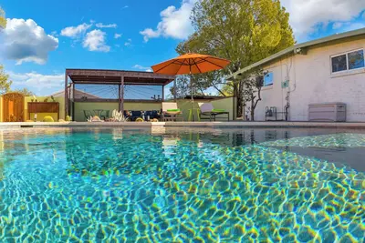 Image de Our Private Oasis. Upscale, Pet Friendly, Pool Heat Available