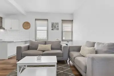 Image de Charming Cottage-Stylish Haven!