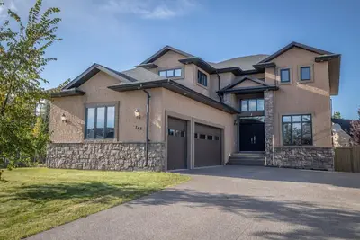 Image de 4, 000 sq2 Luxury Home with Amazing Amenities