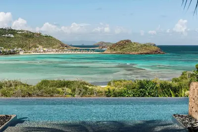 Image de Newly built luxury villa settled in Issayah Villa Domain