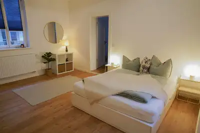 Image de Appartement-Confort-Salle de bain privée séparée-Vue sur la cour-Modernisiert. . .