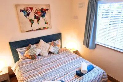 Image de Vue sur Jardin-Appartement-Salle de bain privée séparée
