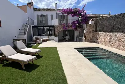 Image de Location de maison de village avec piscine à Begur, Centre