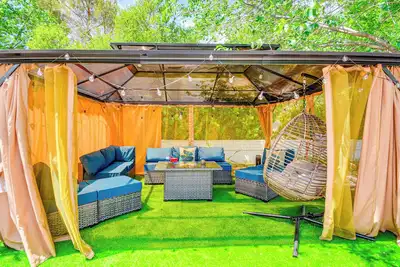 Image de Hot Tub & Sauna: Dewey Getaway w/ Community Perks