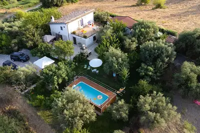 Image de Maison de vacances privée avec climatisation, Wifi, piscine privée, Tv, terrasse, vue panoramique