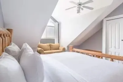 Image de Lovely 2 bedroom condo with patio and Bbq