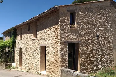 Image de Provence, Luberon, Saint-Saturnin-lès-Apt, Maison 4 personnes