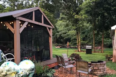 Image de Cozy Home! Close to the Ski Blue Mountain, the Poconos, and Jim Thorpe.