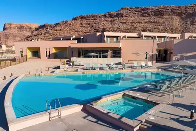 Image de Luxury Desert Retreat a Thrill Seekers Dream!