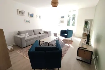 Image de Centre-ville & Jardin, 4 personnes\nDuplex de 80m², 2 chambres.