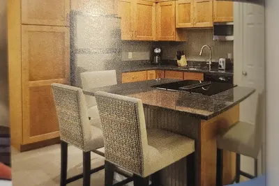 Image de Open skies. Serene settings. Great price.