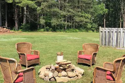 Image de Cozy Home near the Beach, with Hiking & Biking Trails, Wineries & Ziplines\n\n