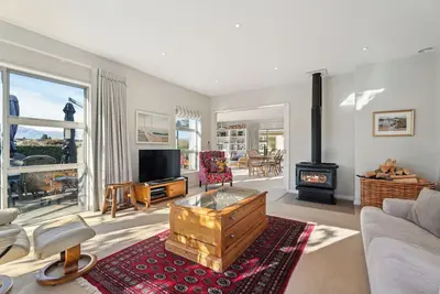 Image de Tranquil on Ribbonwood - Wanaka Holiday Home