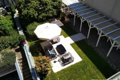 Image de 5 Minuten von Kö, Altstadt und Rhein Kasamatten. . . Luxus Suite