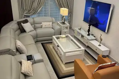 Image de Seyramz Palace - Entire 2 Bedroom Apartment - Free Shuttle on Arrival