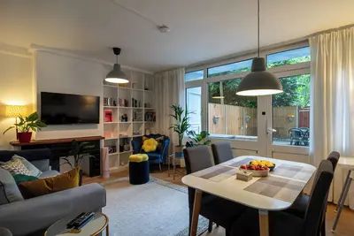 Image de Cosy Family Retreat with Garden & Workspace