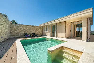 Image de Maison de vacances 'Villachiadream' avec vue sur la mer, Wi-Fi et climatisation