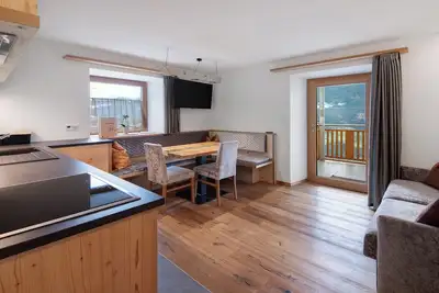 Image de Appartement \"Morgenrot\" avec vue sur les montagnes, jardin partagé et Wi-Fi