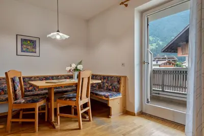 Image de Appartement 'Appartment 2' avec vue sur les montagnes, jardin partagé et Wi-Fi