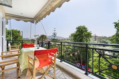 Image de Appartement \"Paraskevi 2\" avec terrasse privée, Wi-Fi et climatisation