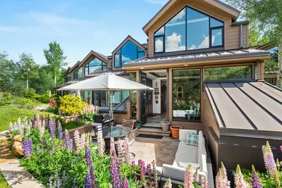 Image de Aspen Luxury Retreat: Adventure & Relaxation! Panoramic  view of Aspen Mountain!