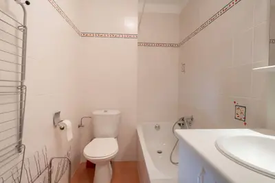 Confortable appartement pour 2 personnes avec piscine, Wifi, Tv et balcon