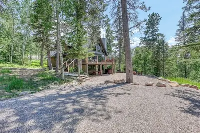 Image de Ponderosa Peak – Stunning Black Hills Retreat Near Terry Peak