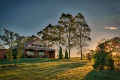 Image de Bluebush Estate - The Chalet - Stunning Country Views - Sleeps 10