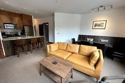 Image de Beautiful 2 Bedroom condo at Juniper