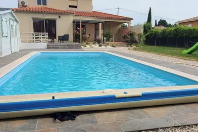 Image de Belle grande maison avec piscine