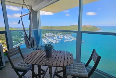 Image de Dos Marinas Penthouse with Large Balcony!