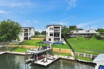 Image de The Escape at 212 | Concierge Services | Promos Available