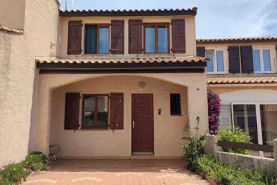 Image de Maison d'Urs, entre mer et colline