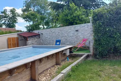 Image de Maison 4 chambres - parfait pour les Jo - Piscine - Grande Terrasse -