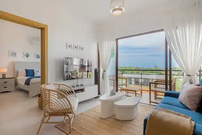 Image de Two bedrooms, pool, gym, and near the beach