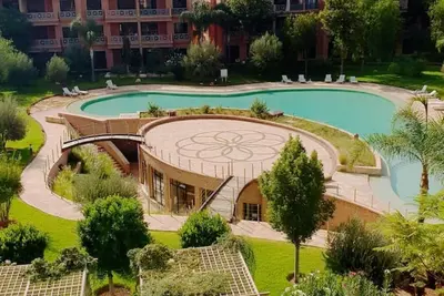 Image de Très bel appartement en face de la piscine dans 1 résidence très haut standing