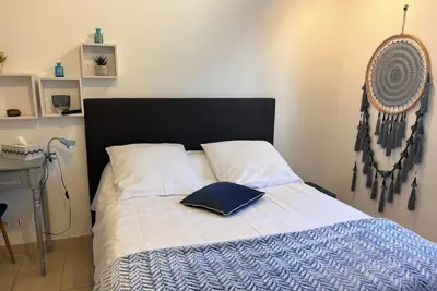 Image de Appartement Confortable avec Terrasse à Lourmarin