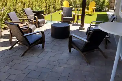 Image de Directly across from Powell Beach, 2 bedroom, 2 bathroom. Luxury Carriage Home.